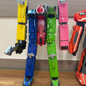 변신 로봇 피규어 세트 트렌스포머 셋트 팔아요