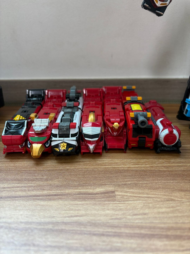 변신 로봇 피규어 세트 트렌스포머 셋트 팔아요--2