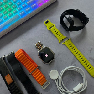 애플워치 울트라 49mm 판매합니다다양한 스트랩 함께 드립니다