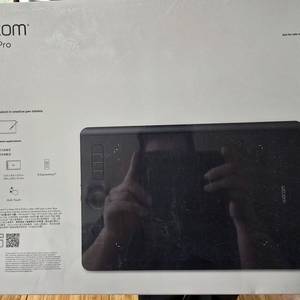 미개봉새제품 와콤 인튜어스 프로 PTH-660