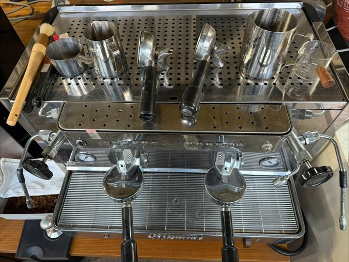 Vibiemme 커피머신 + 그라인더 + 온수기+ 제빙기+ 빙수기 이미지