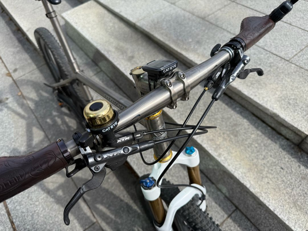 휠러 티탄10 xtr33단&젠티스 카파2 26인치 엠티비--4