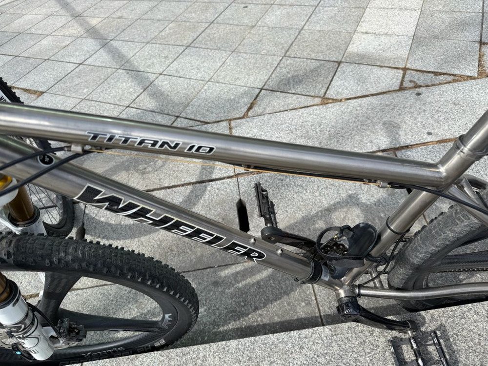 휠러 티탄10 xtr33단&젠티스 카파2 26인치 엠티비--6