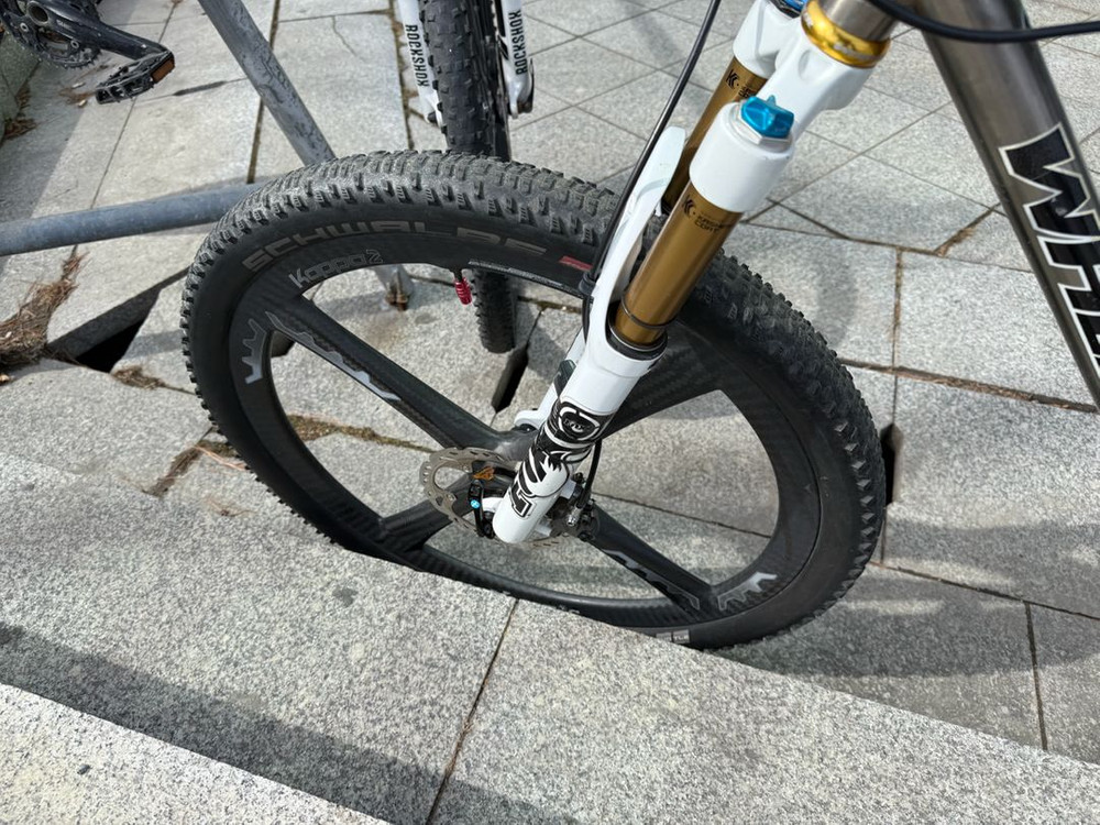 휠러 티탄10 xtr33단&젠티스 카파2 26인치 엠티비--7