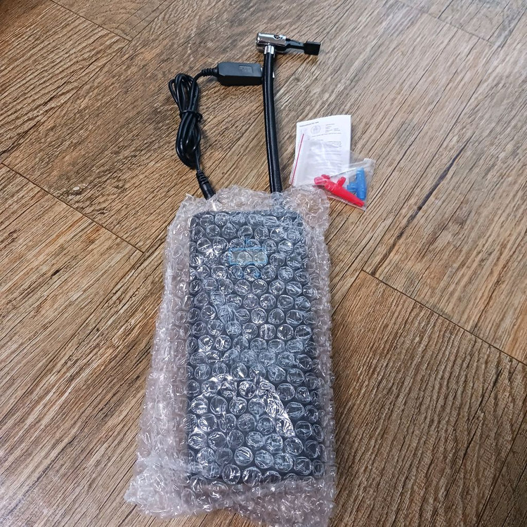 차량용 휴대용 무선 에어펌프--1