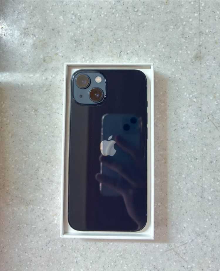 아이폰13 128GB 미드나이트 이미지