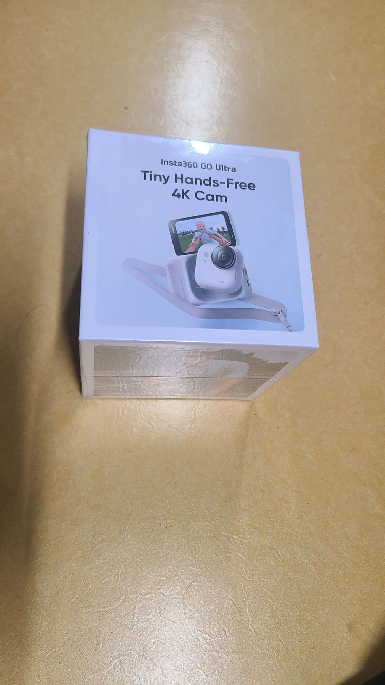 (미개봉)인스타 360 Go Ultra 기본 번들 판매합니다 이미지
