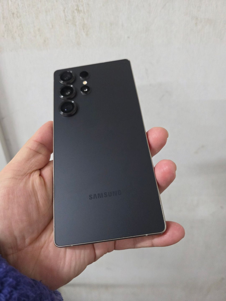 갤럭시 S25울트라 티타늄 블랙 256기가 SS급 팔아요~--1