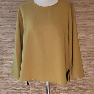 발렌시아 블라우스