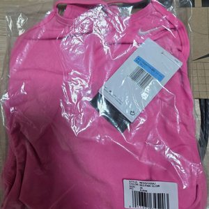 나이키 메탈릭 핑크 컷아웃 26 (미개봉)