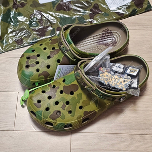 290 새제품) 크록스 x 엑스라지 클로그 카모 국방 베이프st 패턴 이미지