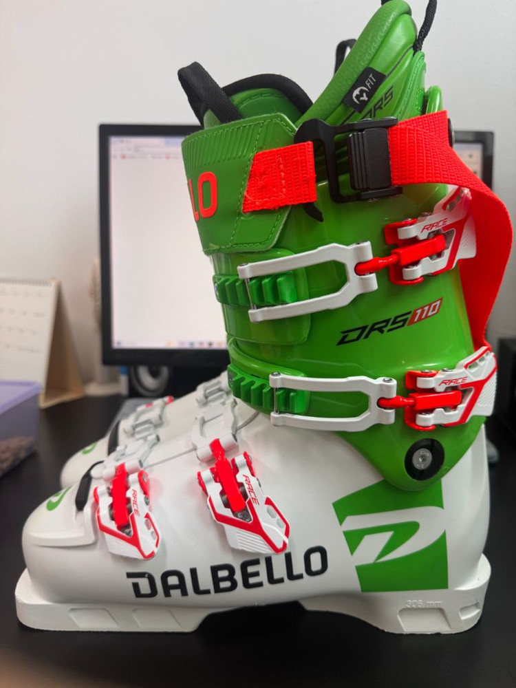 달벨로 스키부츠 팝니다 이미지