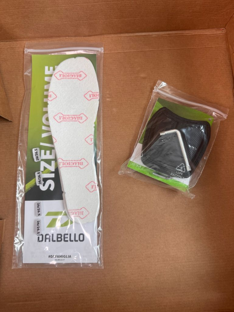 달벨로 스키부츠 팝니다 이미지