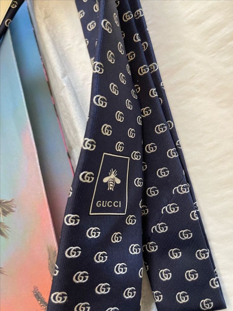 구찌 GG 패턴 네이비 실크 넥타이 풀세트 이미지