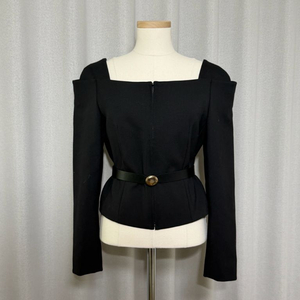 한섬 오브제 울 벨티드 스퀘어넥 탑 (블랙) - 미착용 새상품