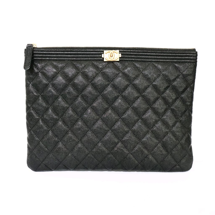 샤넬 보이 캐비어 금장 블랙 클러치백 미디움 27번대 이미지