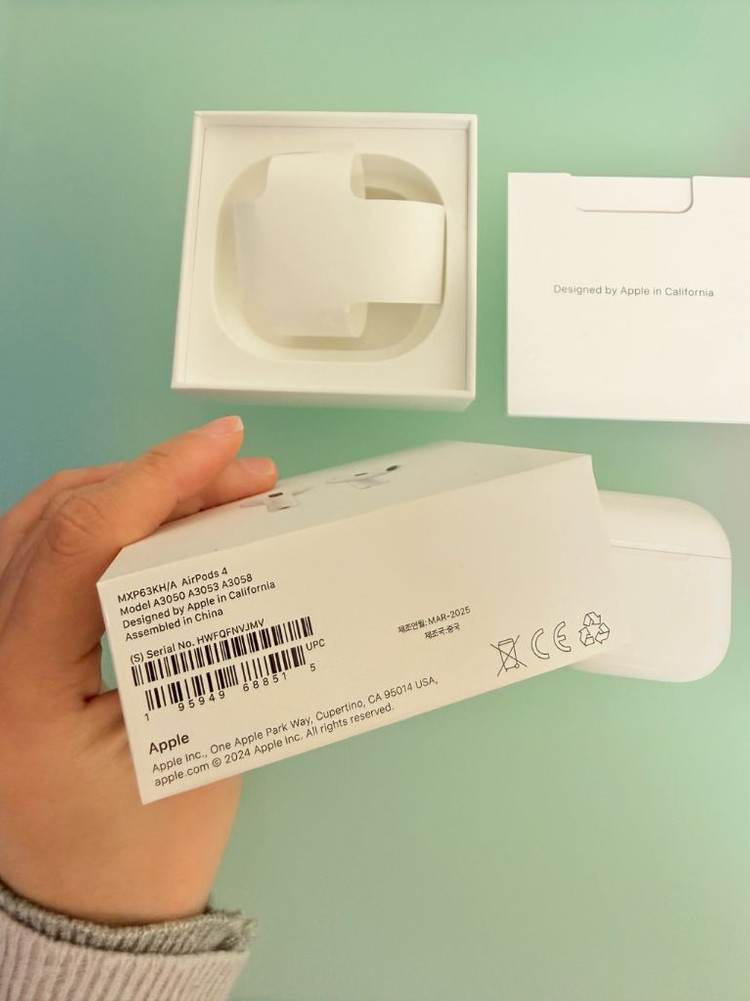 [상태최상] 애플 에어팟 4세대 MXP63KH/A 풀박스 (노캔x)--4