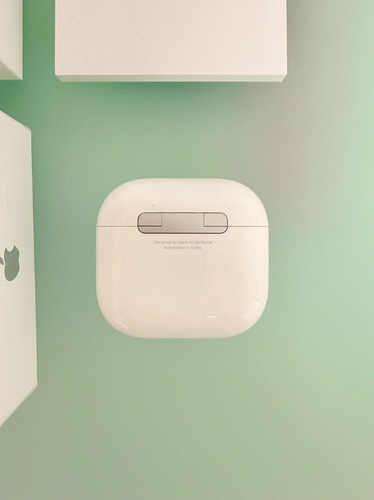 [상태최상] 애플 에어팟 4세대 MXP63KH/A 풀박스 (노캔x)--6