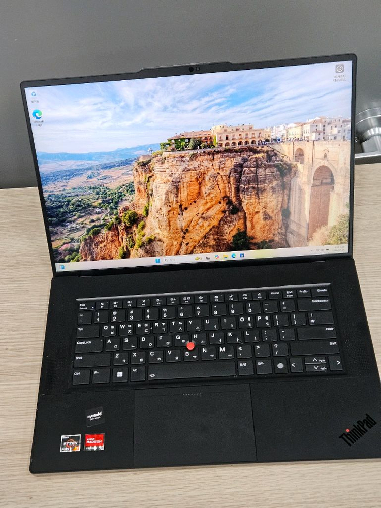레노버 ThinkPad Z16 Gen 1R7 Pro 6850H 16GB 512GB--9