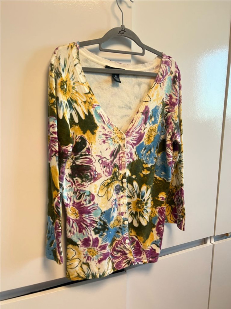 미국에서 구매한 꽃무늬 가디건--1