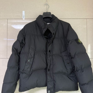 (1회착용) 25FW 스톤아일랜드 크링클랩스 패딩 S