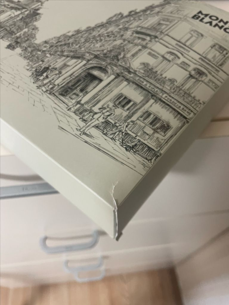 몽블랑 퍼디앤 손 만년필 이미지