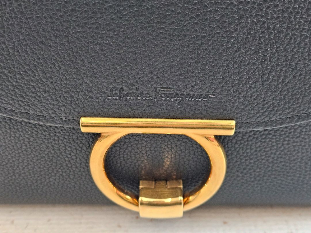 [새상품/정품]페라가모 간치니 마고 레더 토트 숄더백(블랙)--3