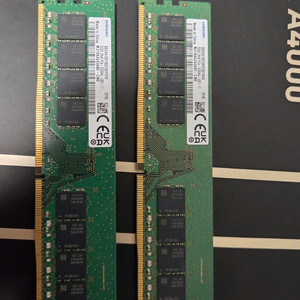 삼성 DDR4 32GB 3200AA RAM 4개 팝니다.