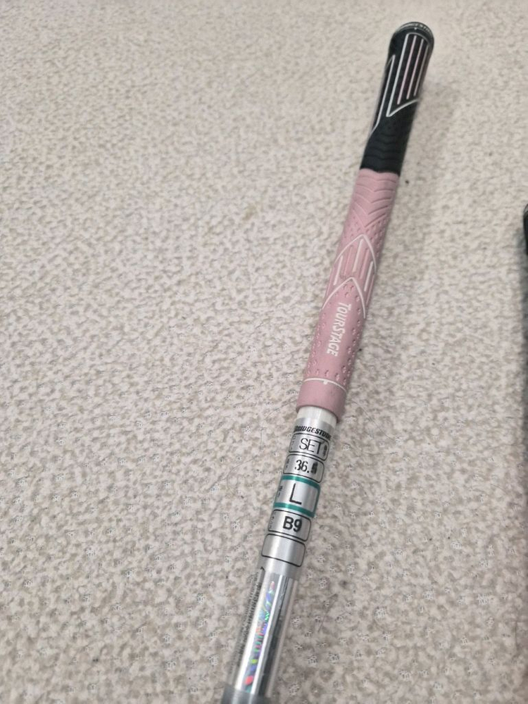 투어스테이지 ViQ 여성용 5번, P/S 골프채 일괄2개 이미지