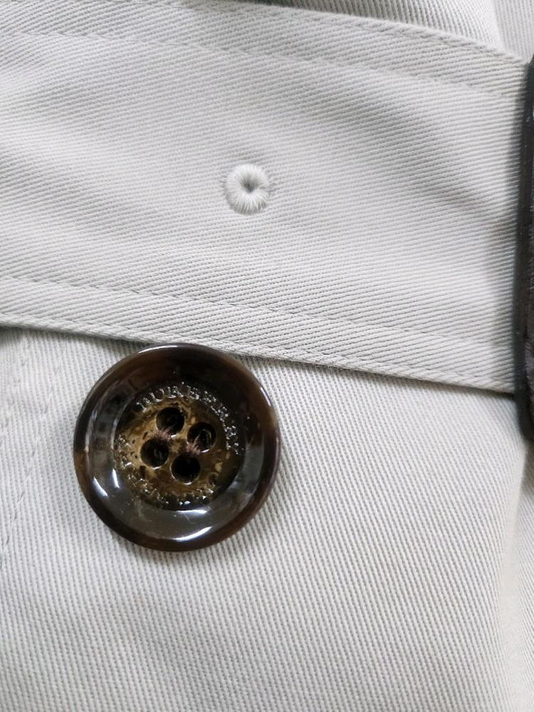 버버리트렌치코트55~날씬66(반가슴47)상태양호--2