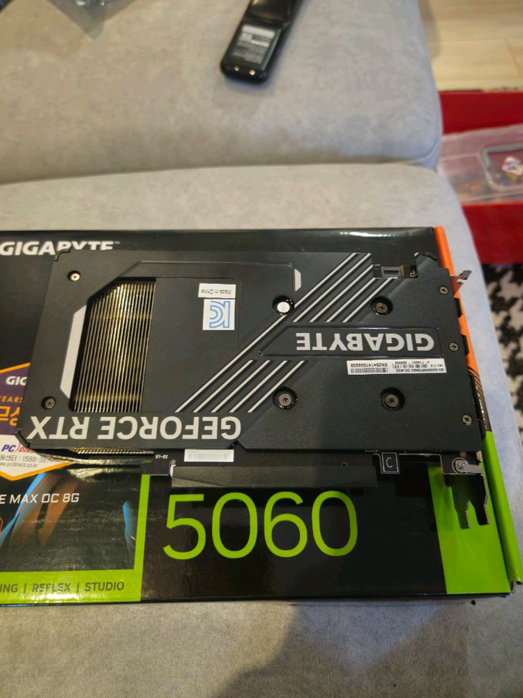 [GIGABYTE] 지포스 RTX 5060 WINDFORCE MAX OC D7 8GB 피씨디렉트--9