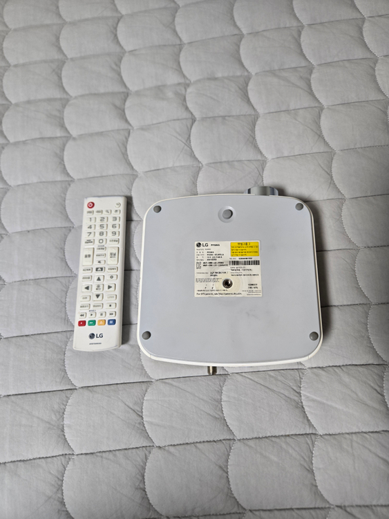 LG PF50KA 빔프로젝터 팝니다--2