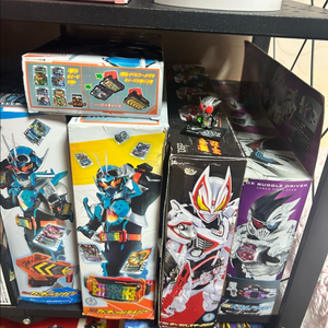 가면라이더 판매합니다