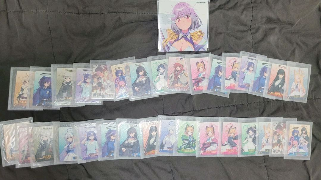 블루아카이브 굿즈 판매 웨하스, 일러북, 맘스터치 키링, 엽서 이미지