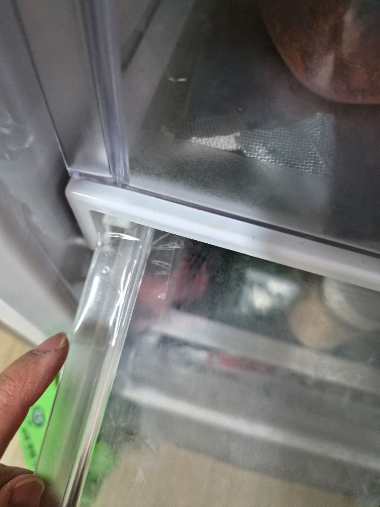 삼성 스탠드 김치냉장고 이미지