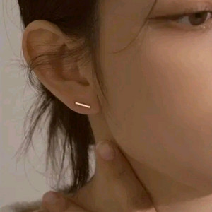 윙블링 14k 아리스타 골드바 귀걸이