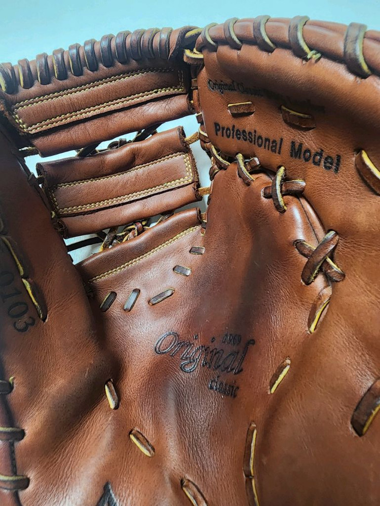 BMC 거인 오리지날 클래식. 1루미트 글러브--6