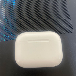 에어팟 프로 3 충전케이스 이미지