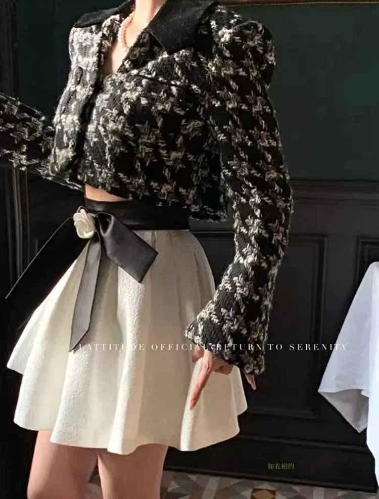 Lattitude 블랙카라 브이넥 울 트위드 크롭 자켓 S 이미지