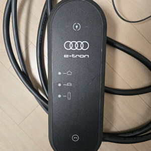 아우디 전기차 충전기 충전 케이블 이미지
