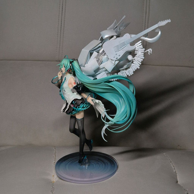 굿스마일 하츠네 미쿠 16주년 스케일 피규어--1