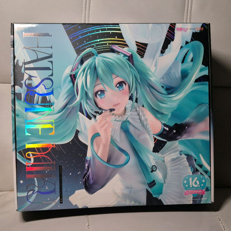 굿스마일 하츠네 미쿠 16주년 스케일 피규어--7