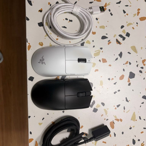 레이저 바이퍼 V3 pro 블랙/화이트