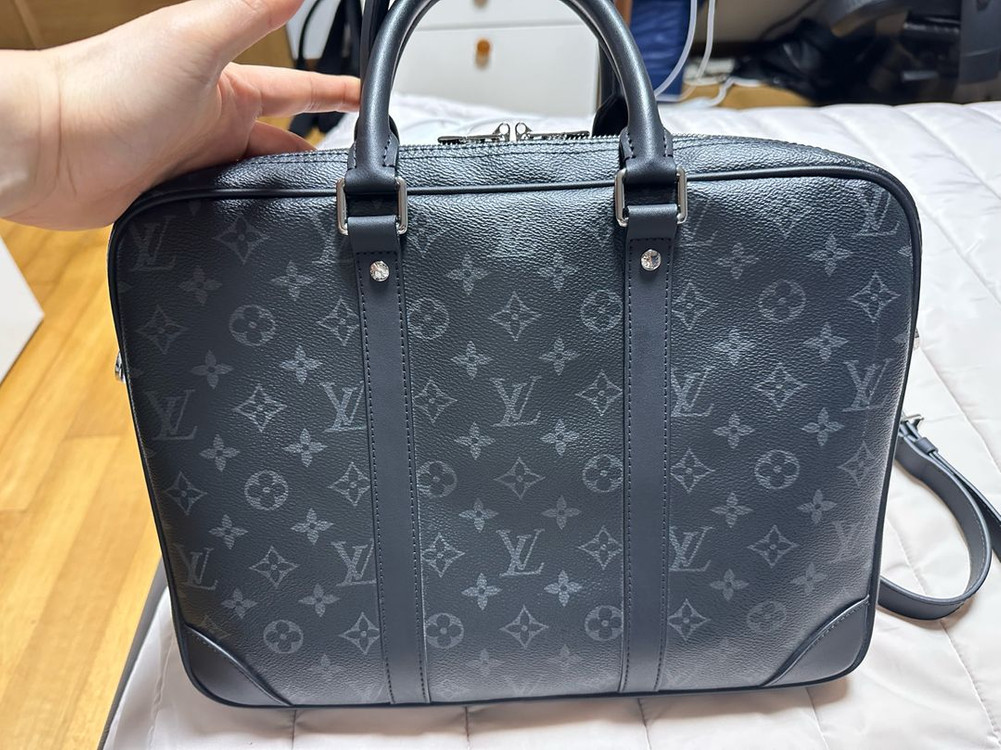 루이비통 도큐멍 보아쥬 PM 서류가방 판매해요!--3