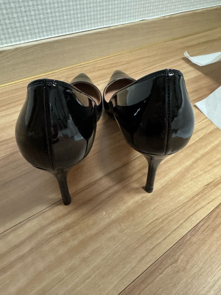 식스앤어하프 레나 스틸레토 힐 이미지