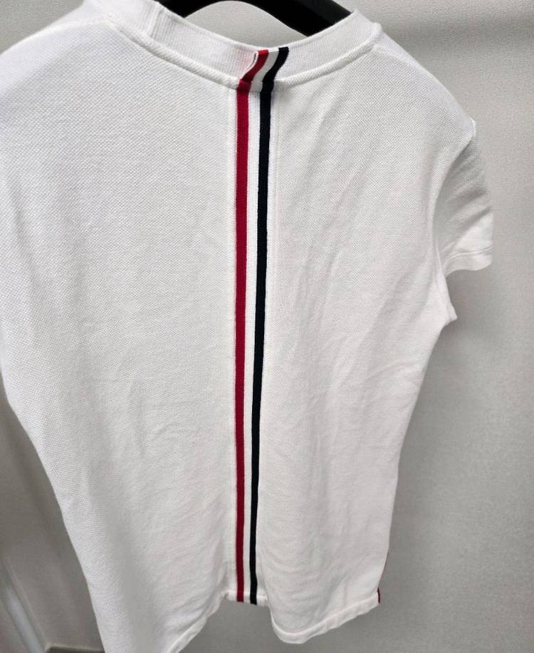 톰브라운 백삼선 여성 반팔 티셔츠 36사이즈 판매 이미지