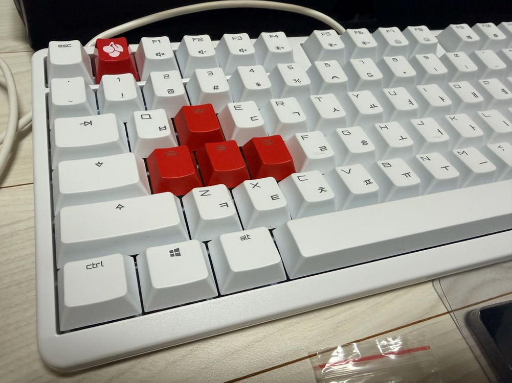 체리 G80-3000S TLK RGB 갈축 이미지
