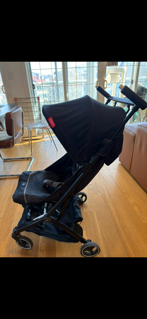 gb포킷 접이식 유모차 이미지