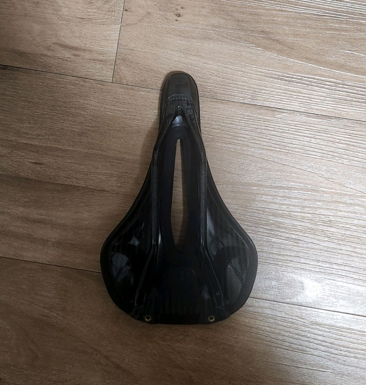 에스웍 파워 아크 안장--1