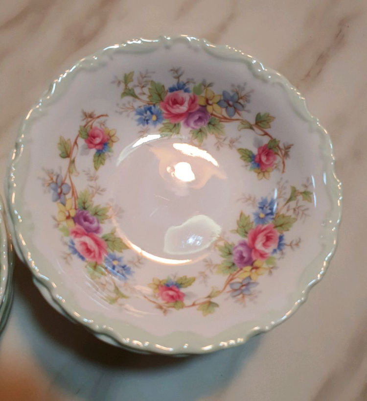 빈티지 영국로얄알버트 콜린 브레드.베리볼개당값 이미지